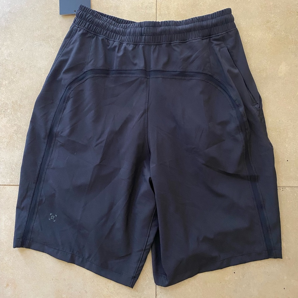 RESTOCK Lululemon Men’s “Pace Breaker” Short XS - Picture 2 of 6